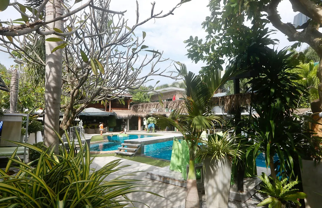 Momento Resort-1